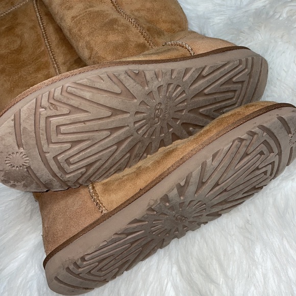 UGG OVER THE KNEE BAILEY BUTTON BOOTS 8 - Picture 6 of 6